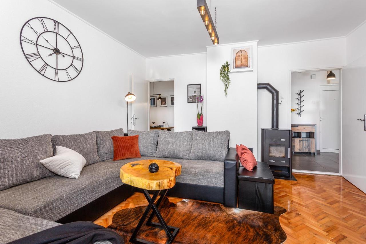 Apartment Carovo7 คราลเยวีจา ภายนอก รูปภาพ