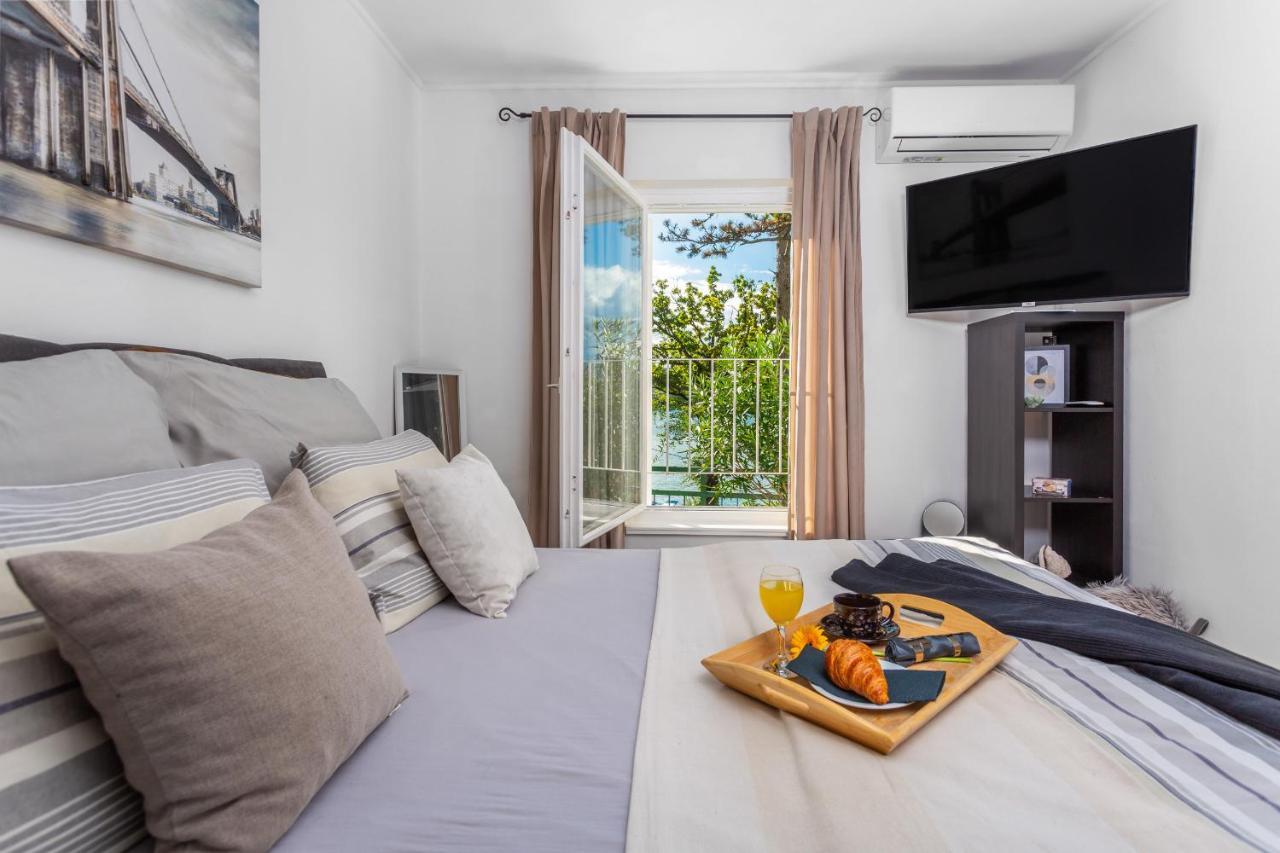Apartment Carovo7 คราลเยวีจา ภายนอก รูปภาพ
